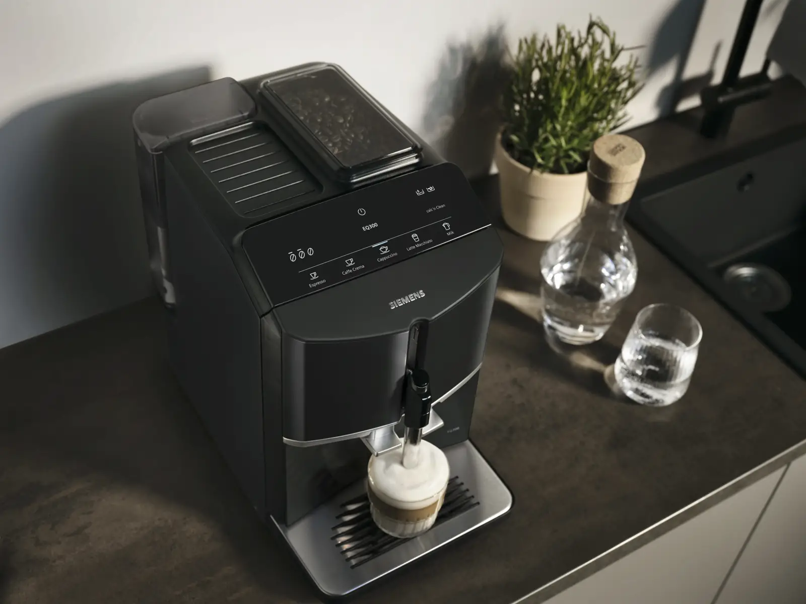 Siemens TF301E19 EQ300 Volautomatische Koffiemachine - Piano Zwart