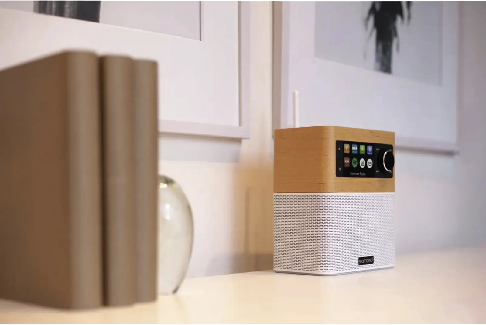 Sonoro STREAM (2025) Esdoorn/Wit 