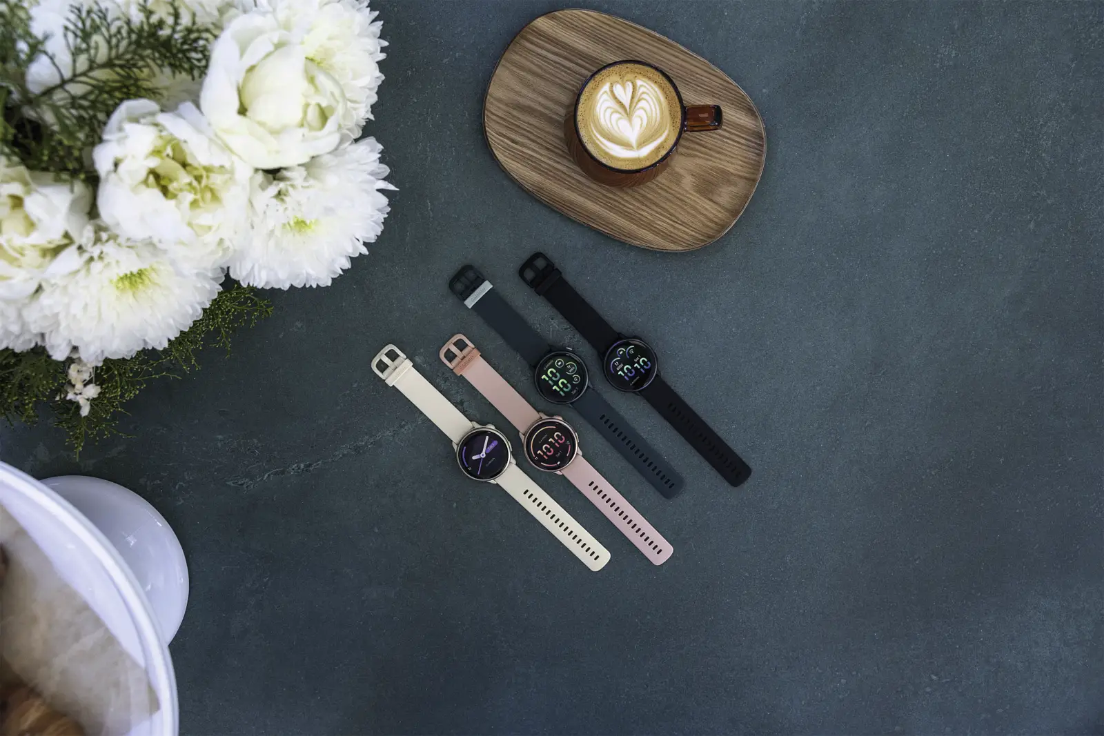 Garmin vívoactive® 6, Lunar Gold met Bone band