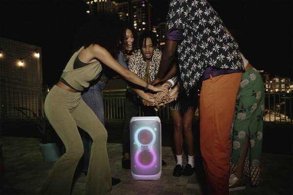 Zoom-Darstellung 4: Partybox Stage 320